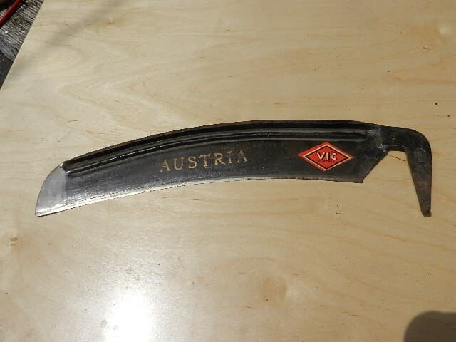 VINTAGE NEW OLD STOCK Vic AUSTRIA 20" scythe w/ sticker label 2
