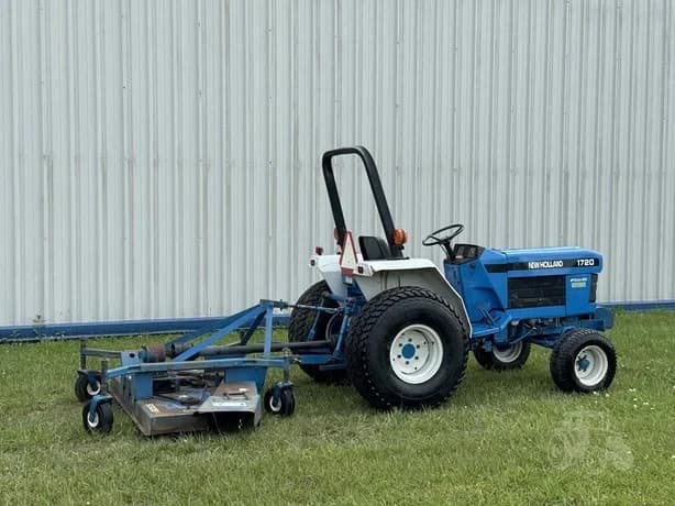 1998 New Holland 1720 2wd Tractor with Finish Mower 2