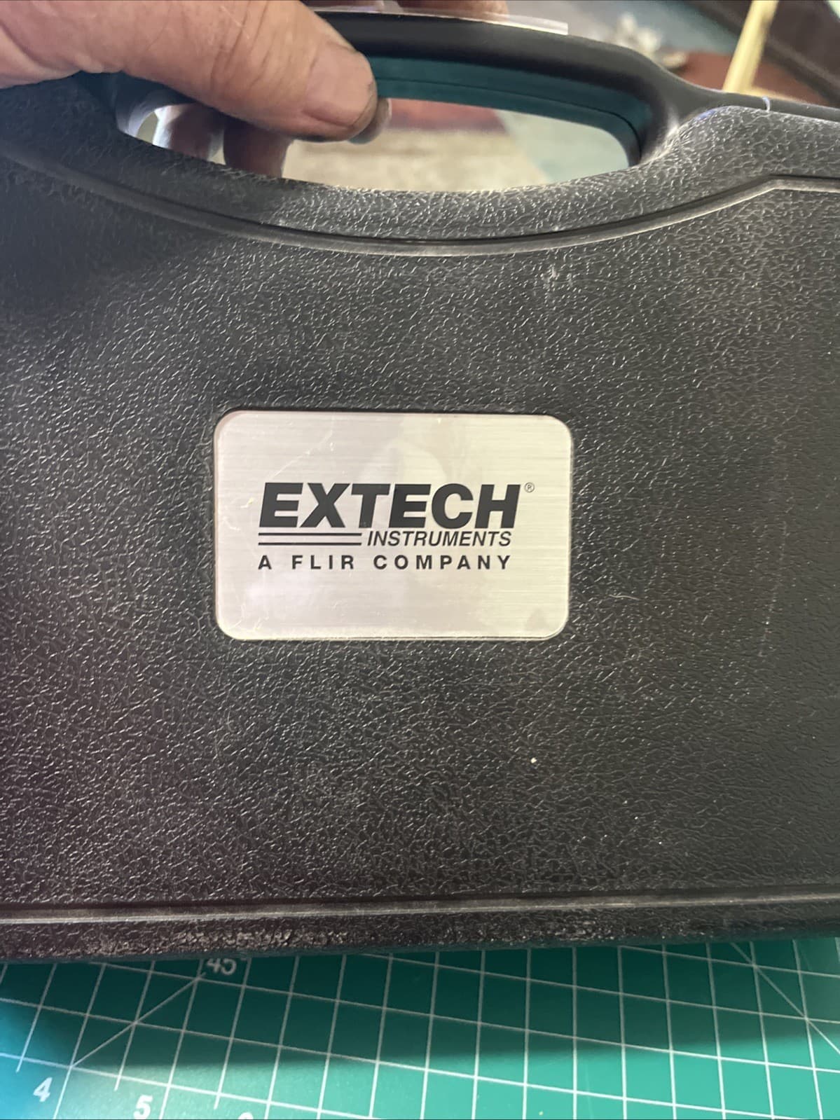 Extech High Temperature InfraRed Thermometer Model 42542 w/ Case 6