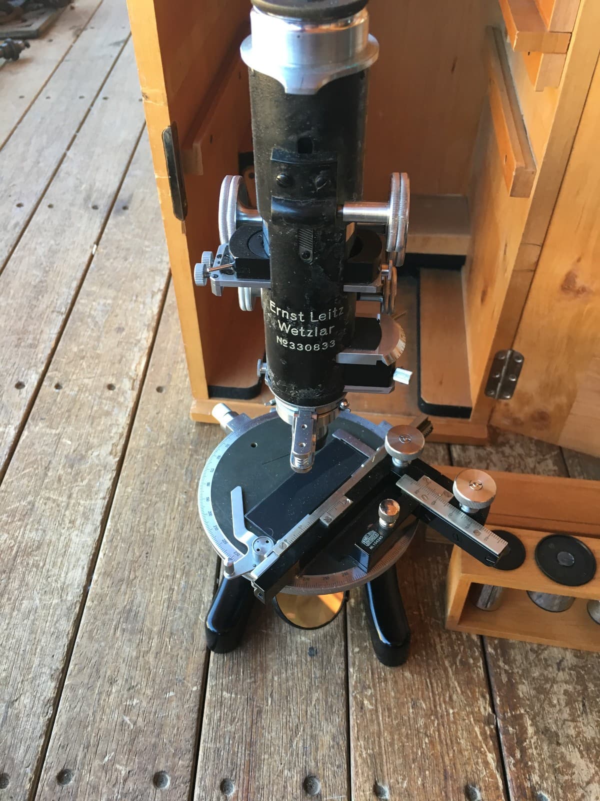 ANTIQUE ERNST LEITZ WETZLER MICROSCOPE WITH EXTRAS