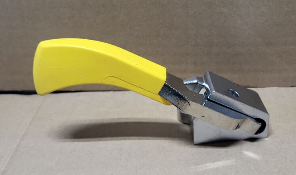 Stryker 1015 Stretcher Siderail Yellow Handle Left Latch Assembly 0785011021 3