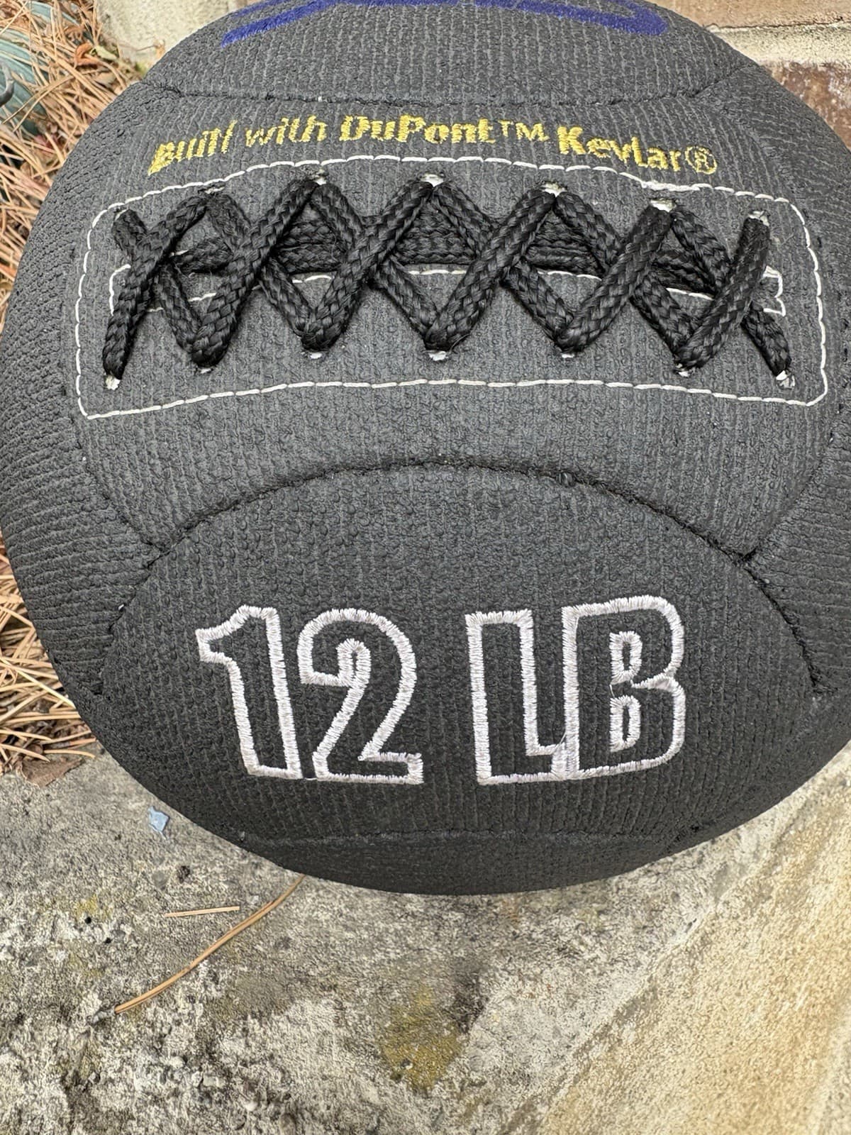 XD by TRX 12lb Built with DuPont Kevlar® 10” Medicine Ball – Slam Ball (New) 2