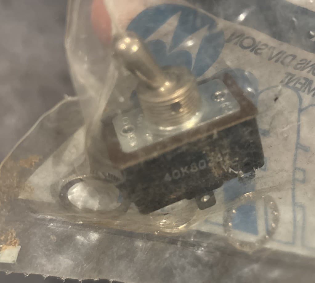 NOS NIB MOTOROLA Toggle Switch Part No. 40-80247-Radio-Train Track Switch 3