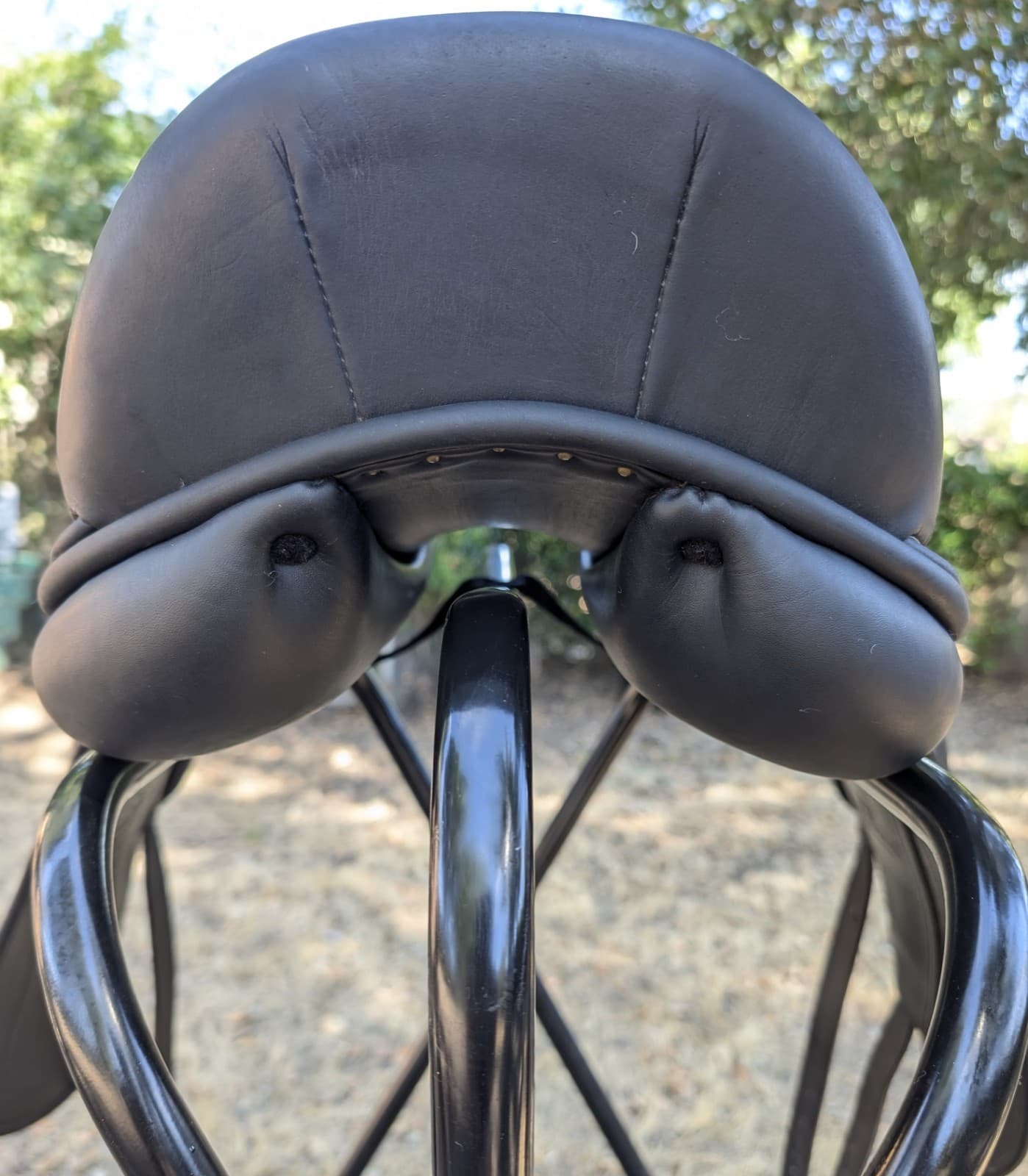 LUC CHILDERIC     DAC Dressage Saddle 17.5 6