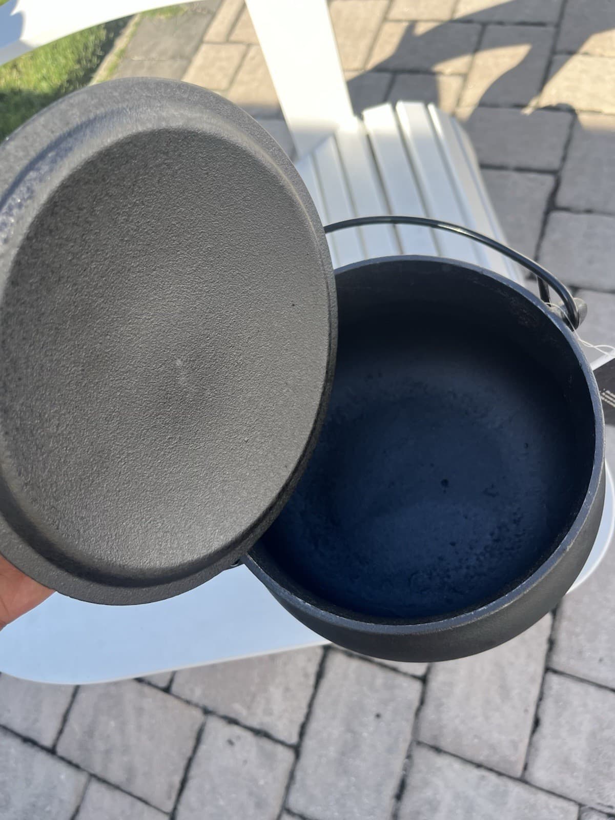 Smith & Clark Black Cast Iron Pot Cauldron New 4qt Halloween Decor Lid 3