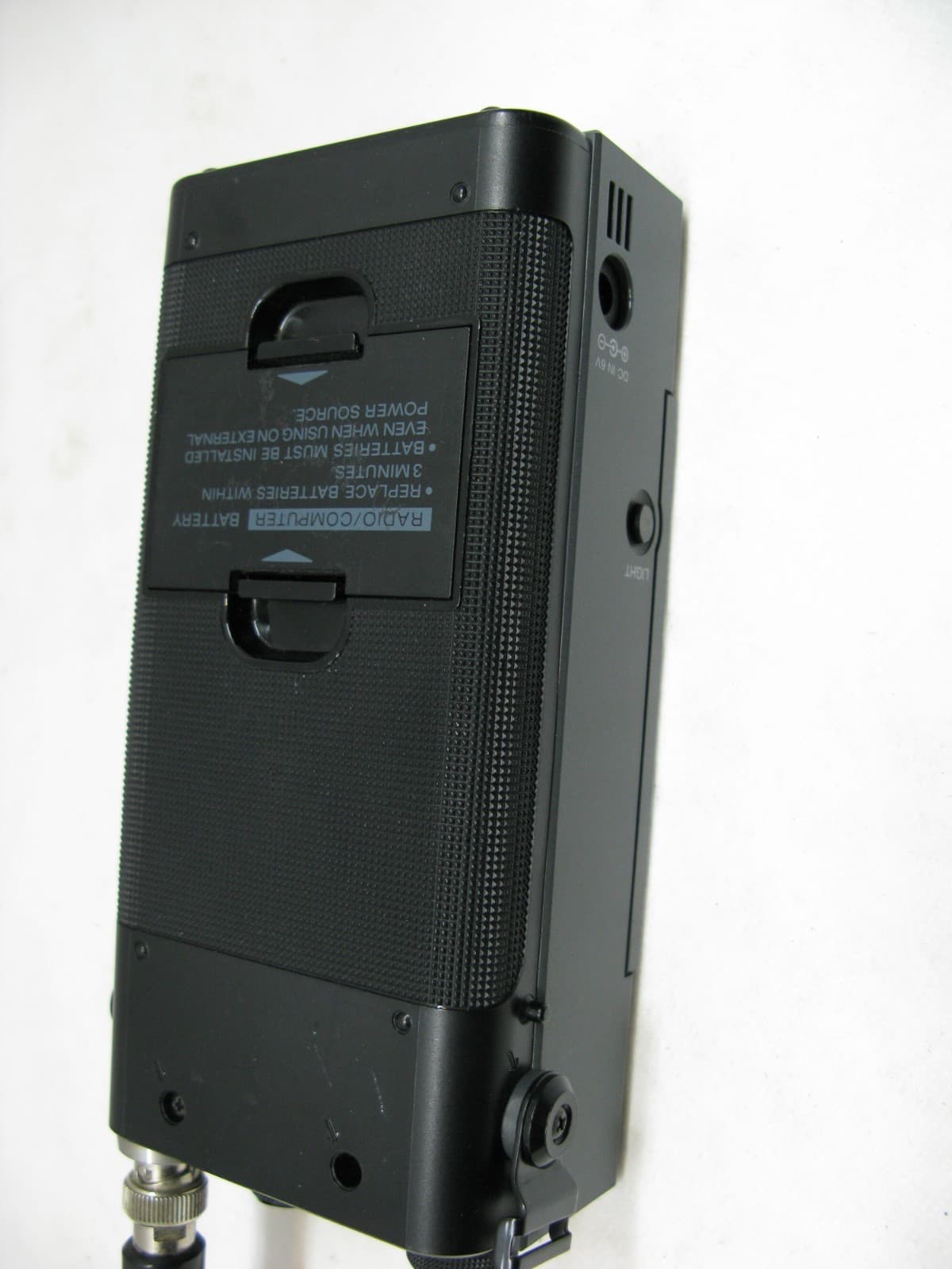 SONY AIR 8 FM-AM-PLL SYNTHESIZED RADIO RECEIVER WITH ANTENNA 4