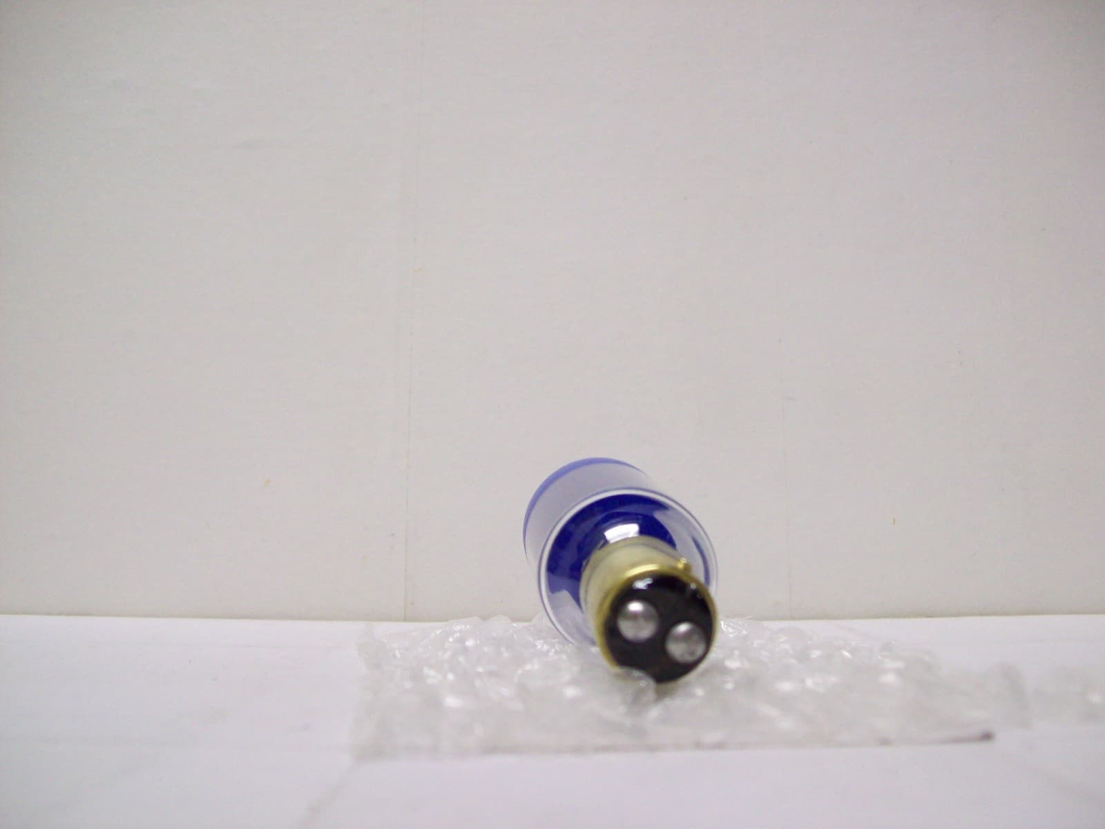 CEL Projector Projection Lamp Bulb 120V 120W  SYLVANIA  AVG. 200-HR LAMP LIFE 3