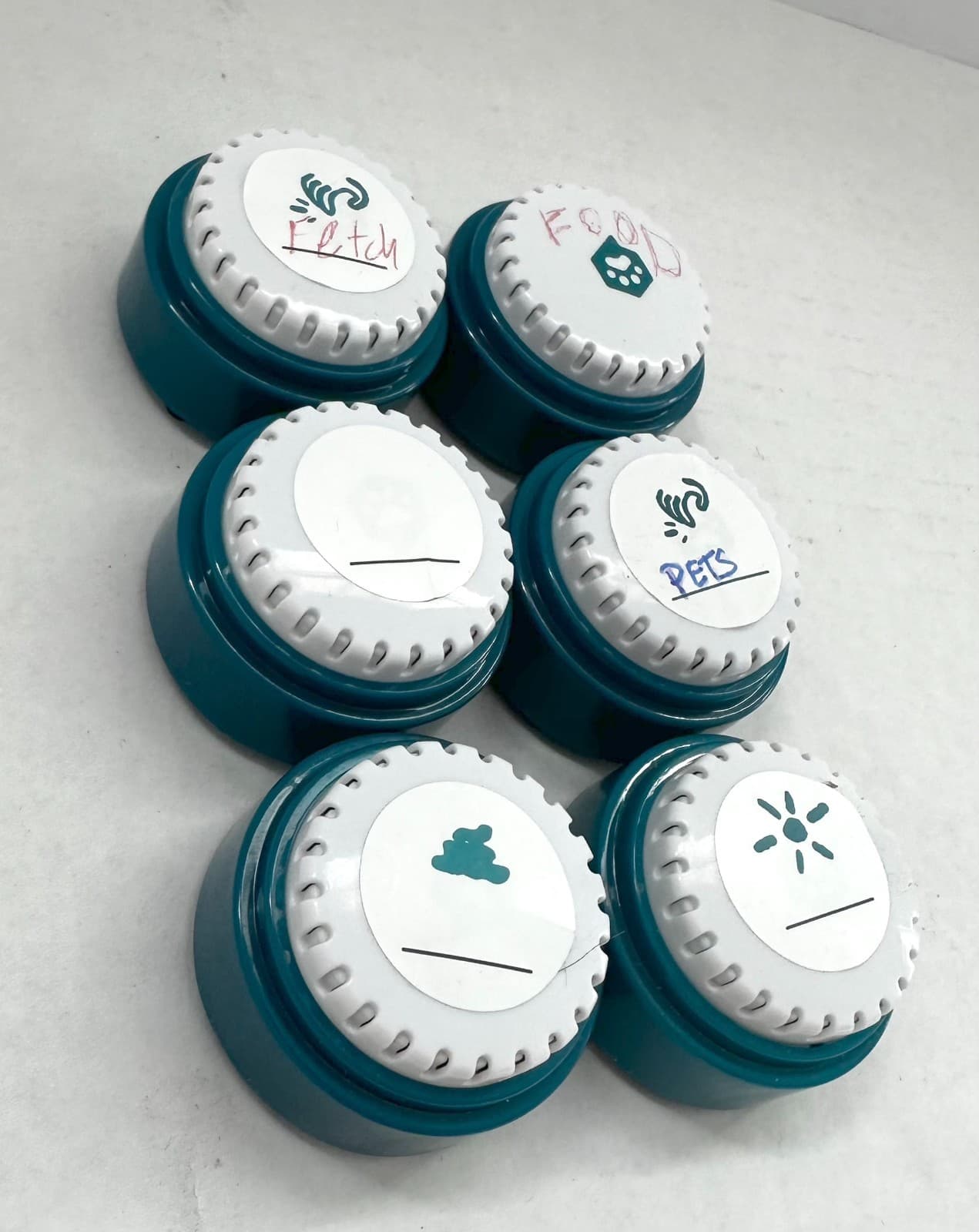 FluentPet Speak Up Buttons – Set of 6 – Dog & Cat – Used 4