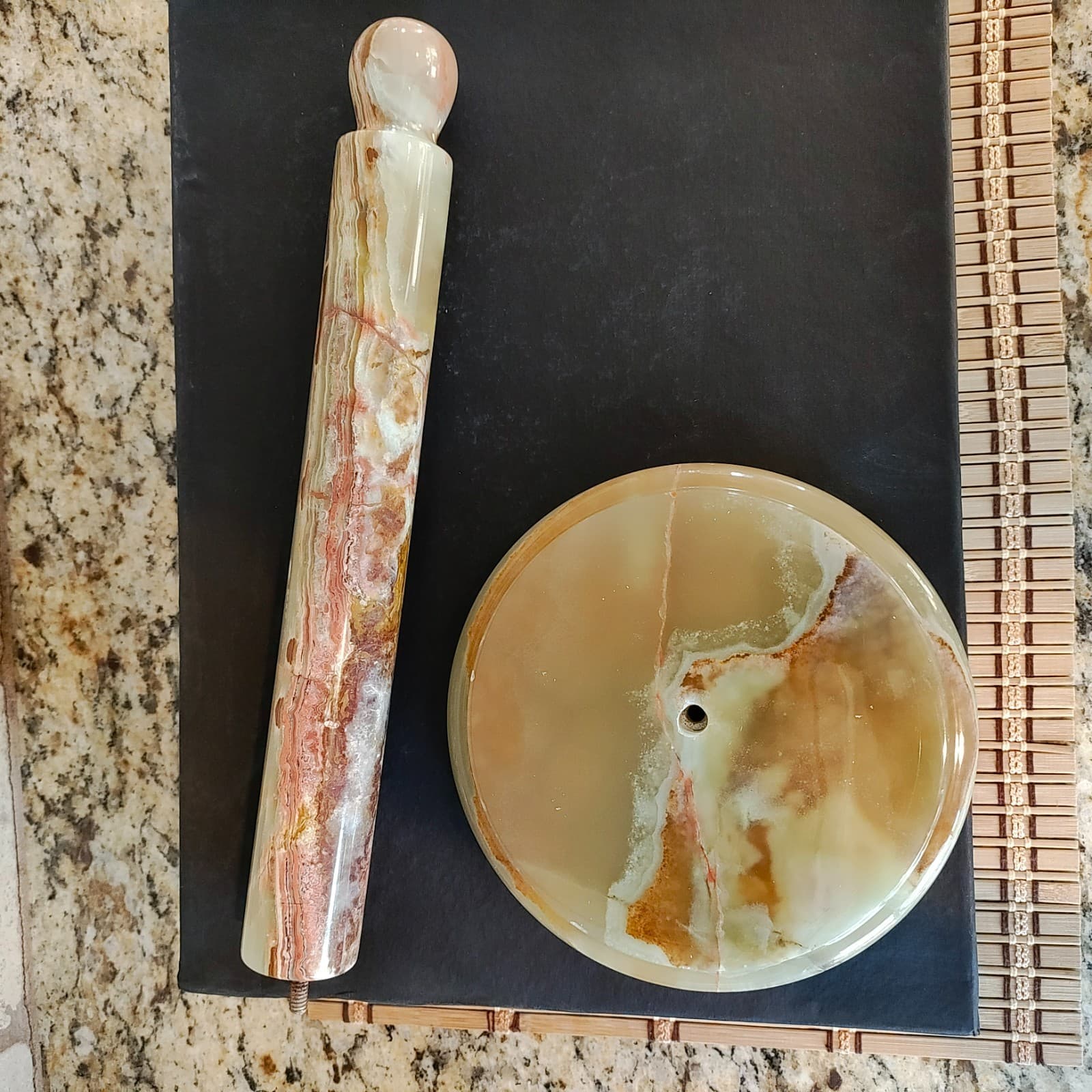 Kalifano Green Onyx Kitchen Towel Holder - Made in Pakistan 3