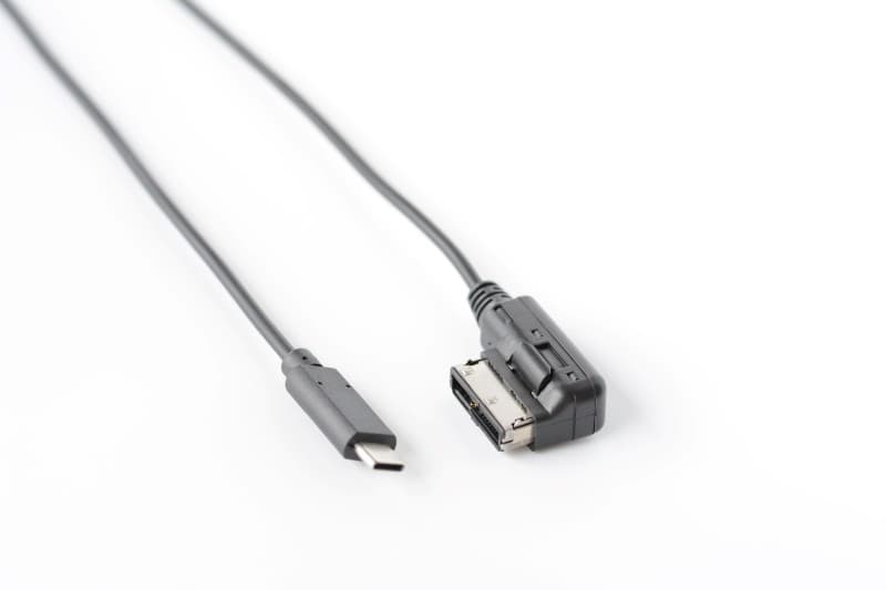 iPHONE 16 15 BENTLEY MUSIC INTERFACE AUX ADAPTER CABLE CHARGER AMI MMI USB-C 3