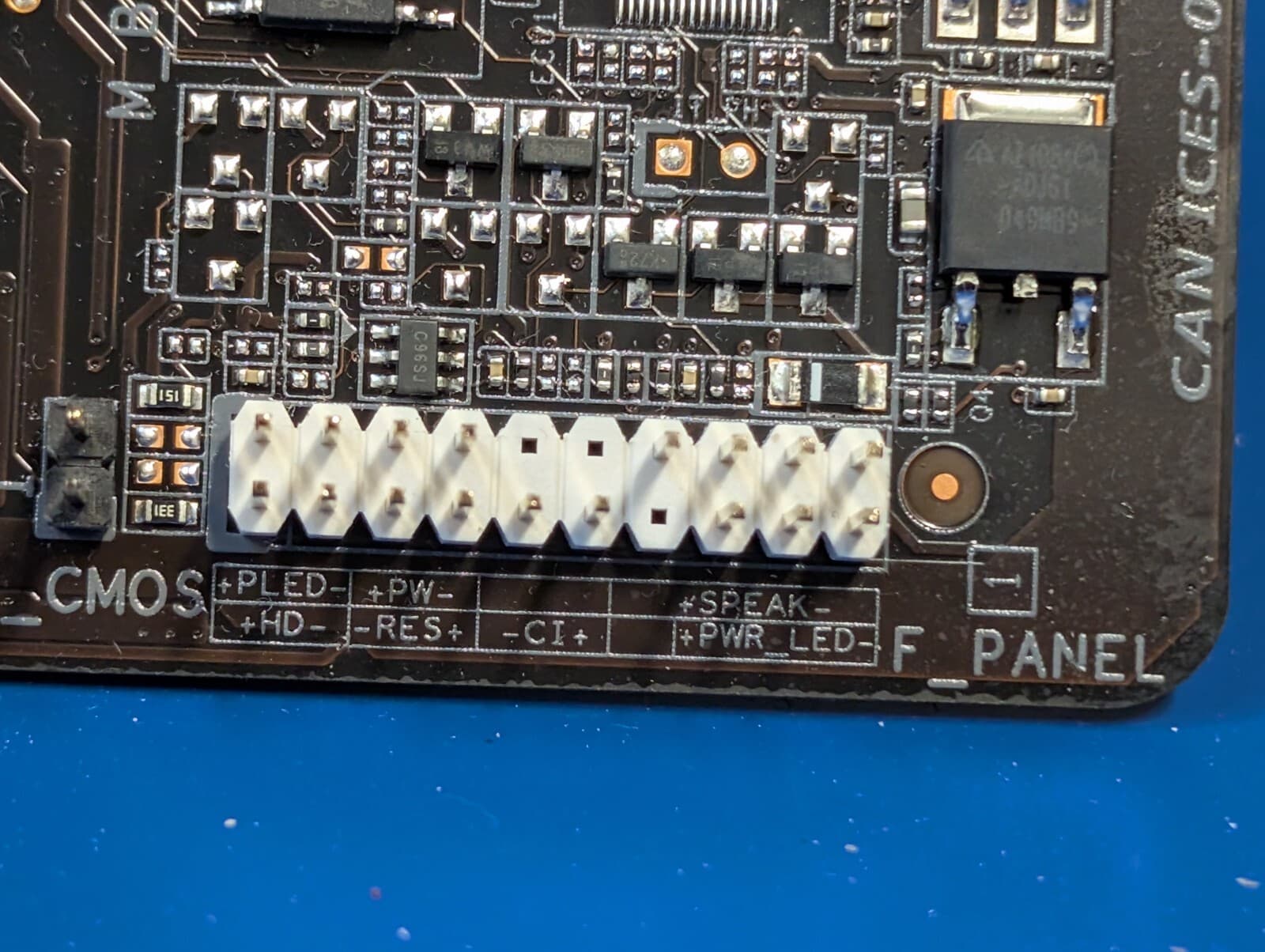 *8th + 9th Gen Only* Gigabyte Q370M D3H GSM PLUS LGA 1151 mATX Motherboard 3