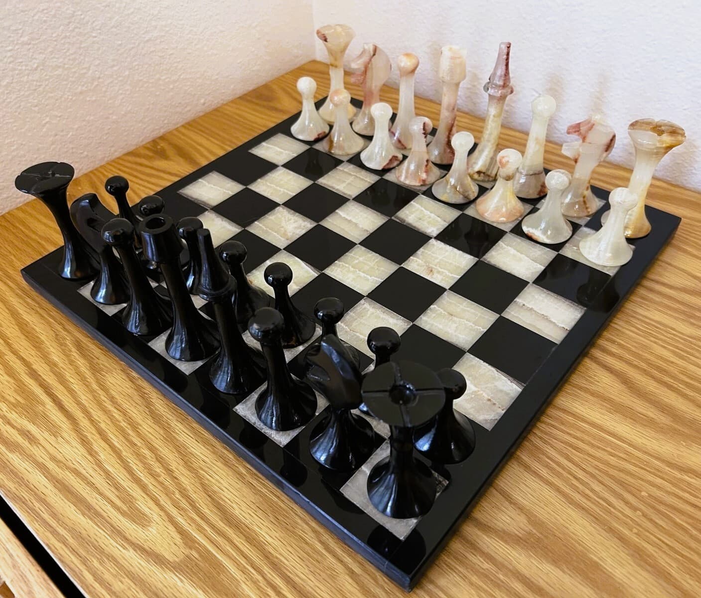 Handmade Italian Style Green and Black Onyx Chess Set 14" x 14" 3