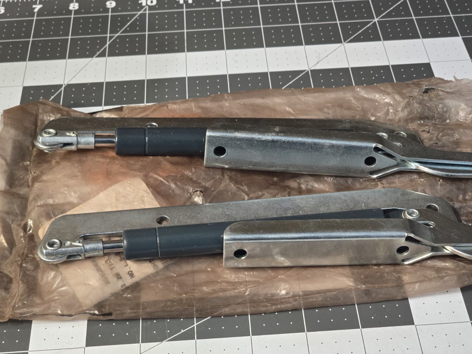 New Original Keter Hinge,SOP, Denali.Cortina, Java ,Darwin,Brushwood, Westwood . 3