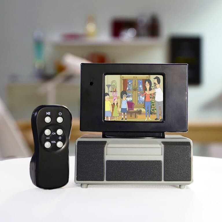 Bobs Burgers Tiny TV Classics Real Working TV And Remote Box Wear New 3