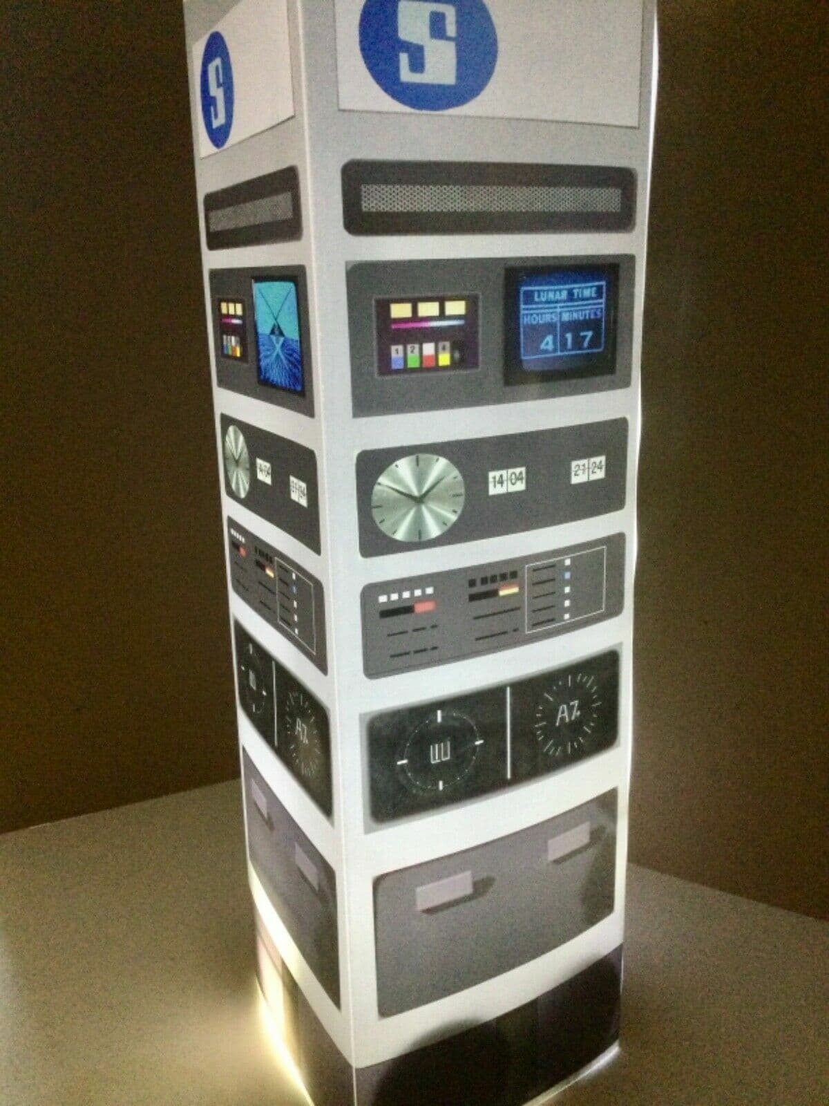 SpAcE 1999 Communication post Prop lamp translight Star Trek space age Yes