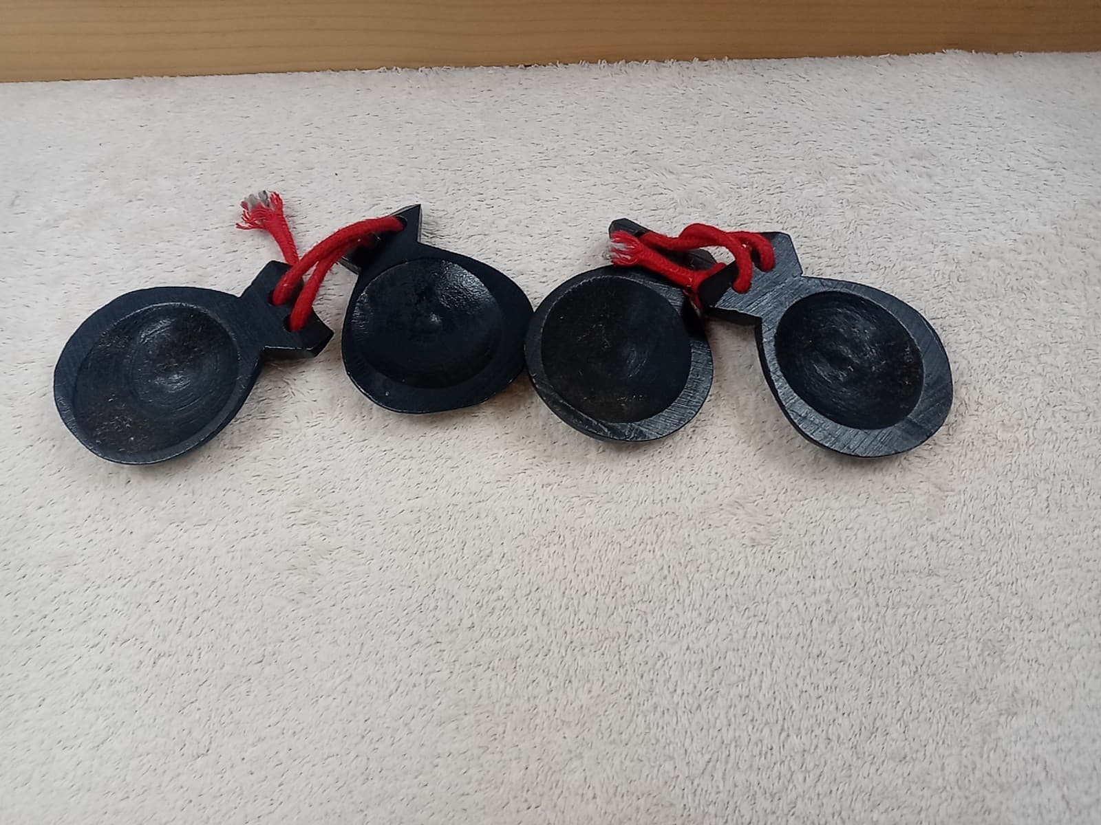 Vintage 1979 Wooden Castanets Percussion Instrument Shell Shaped Clappers 3