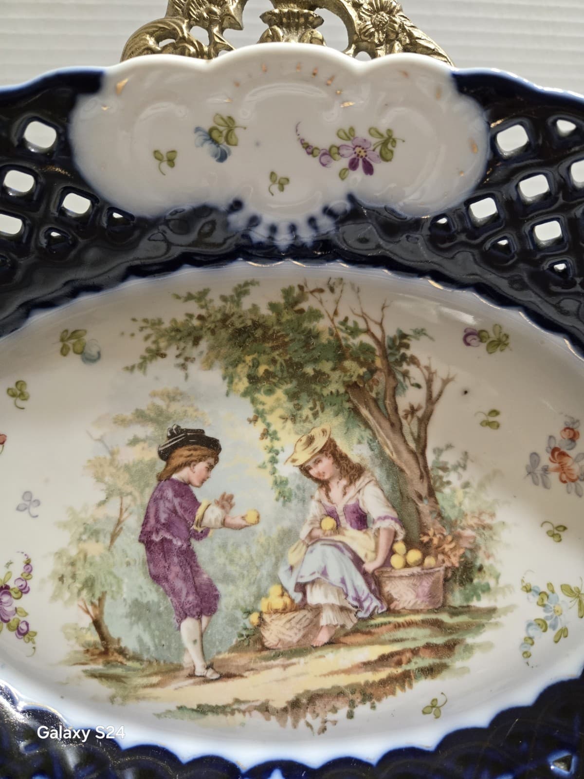 Antique MEISSEN DRESDEN Oval Porcelain Serving Bowl With Blue And Gold Latice... 3