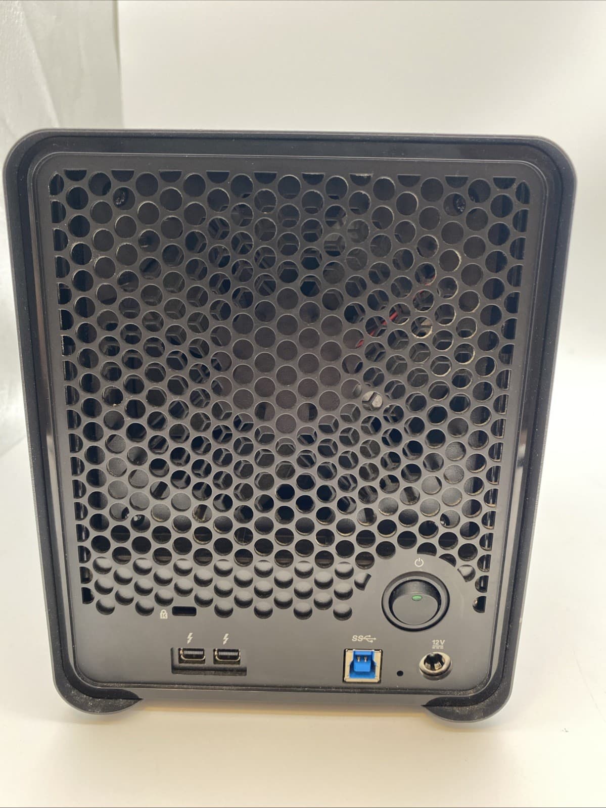 Drobo 5D (DRDR5-A) 5-Bay Direct Attached Storage DAS – USB 3.0 + Thunderbolt 2 5