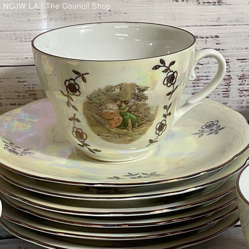 VTG. KAHLA Madonna Iridescent Cups And Saucers- SET OF 5 3