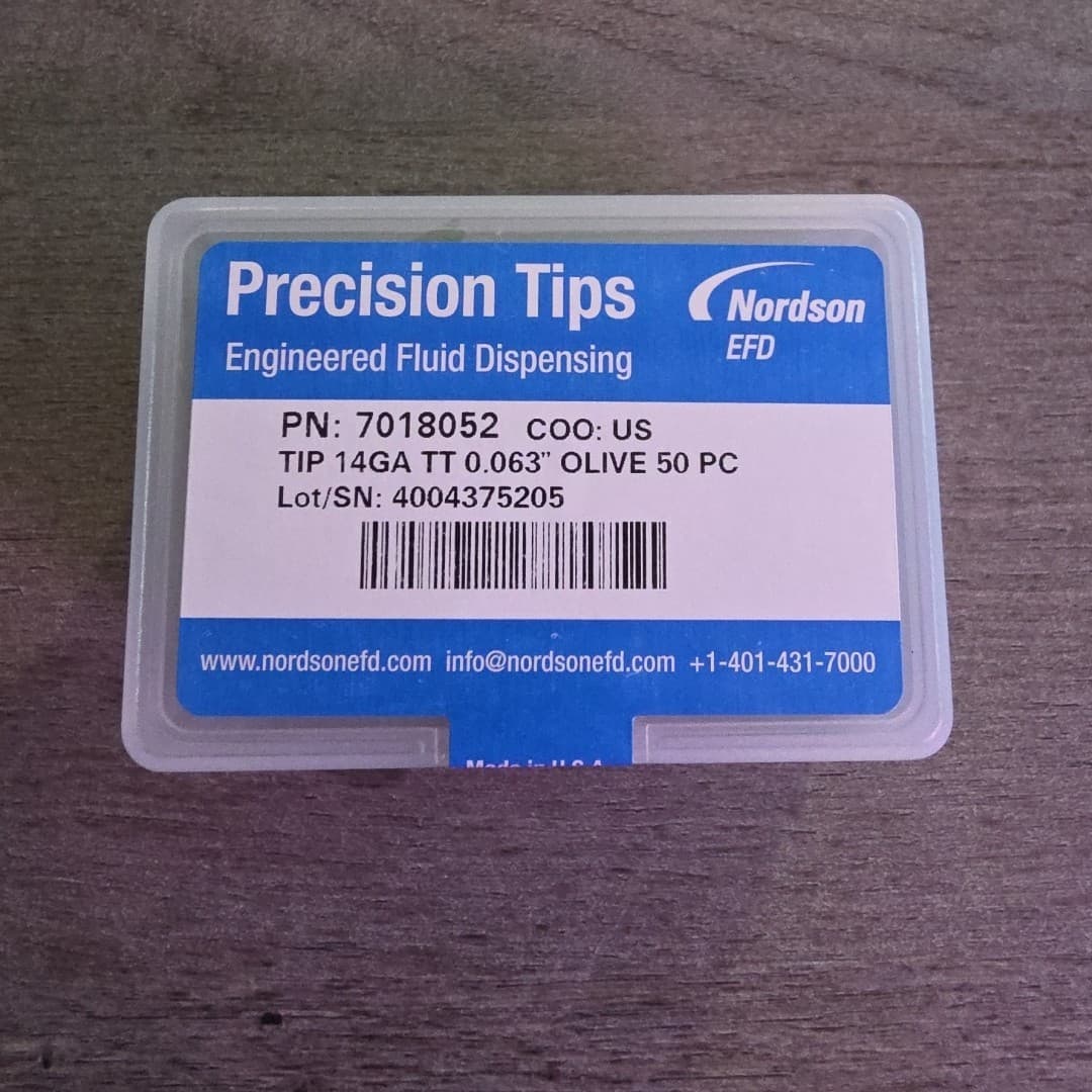 Nordson EFD 7018052 Dispensing Needle Tip, Tapered, Smoothflow, 14GA, 1.25" L, O