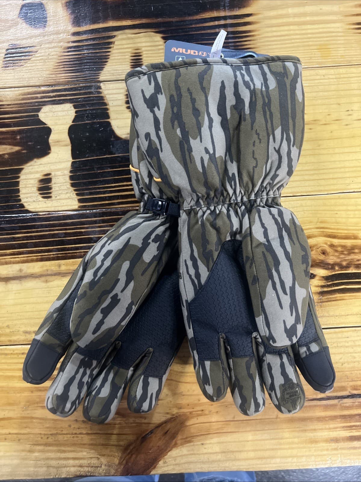 MUDDY WATERPROOF INSULATED GLOVES MOSSY OAK BOTTOMLAND  3