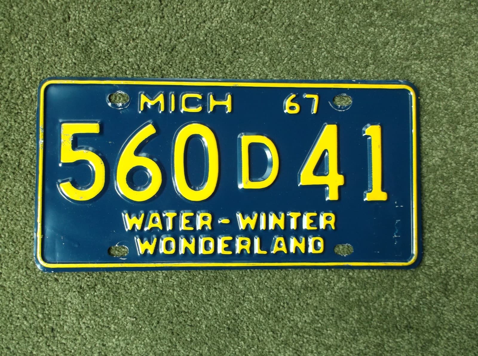 ✈✈✈🗽🗽🗽   Michigan  1967  License Plate   FORD 4