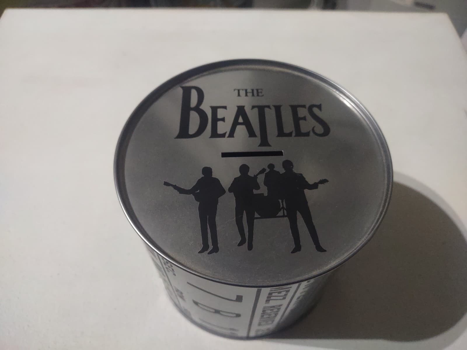 RARE 1988 METAL COIN BANK OF THE BEATLES SHEA STADIUM TICKET STUB CONCERT 2