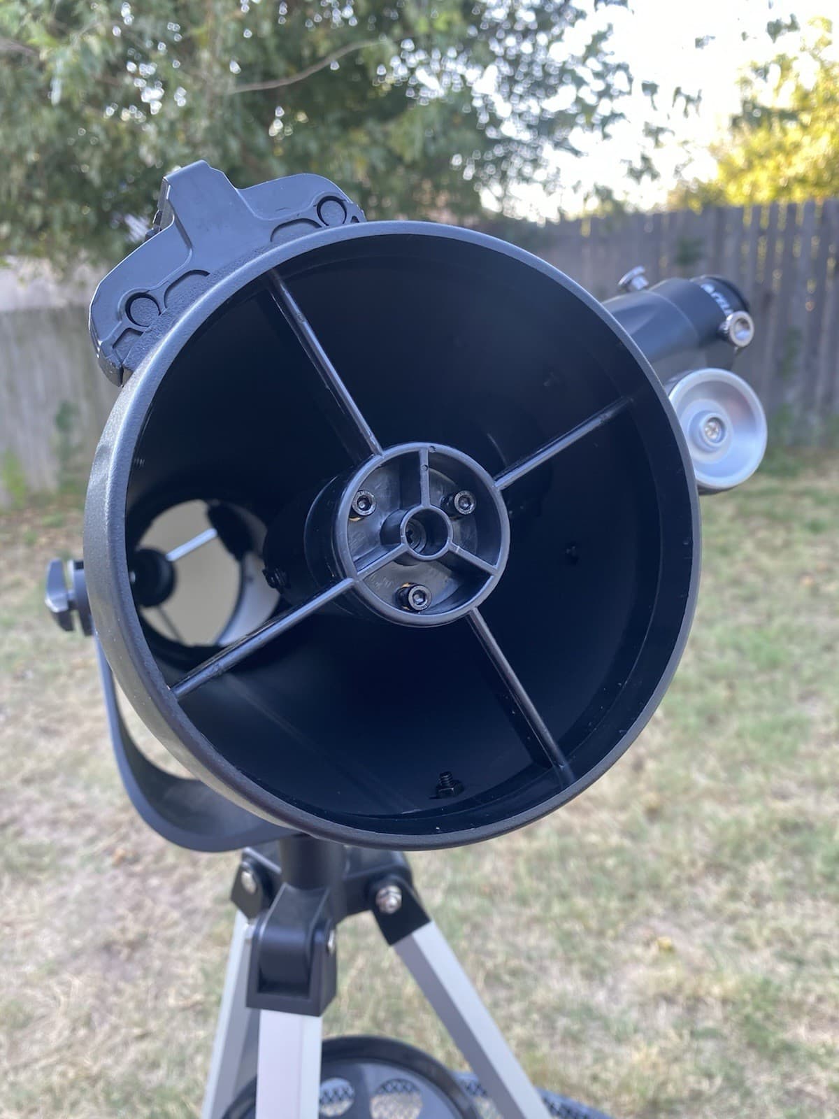 Celestron 114AZ-SR Smartphone Ready Reflector Telescope 6