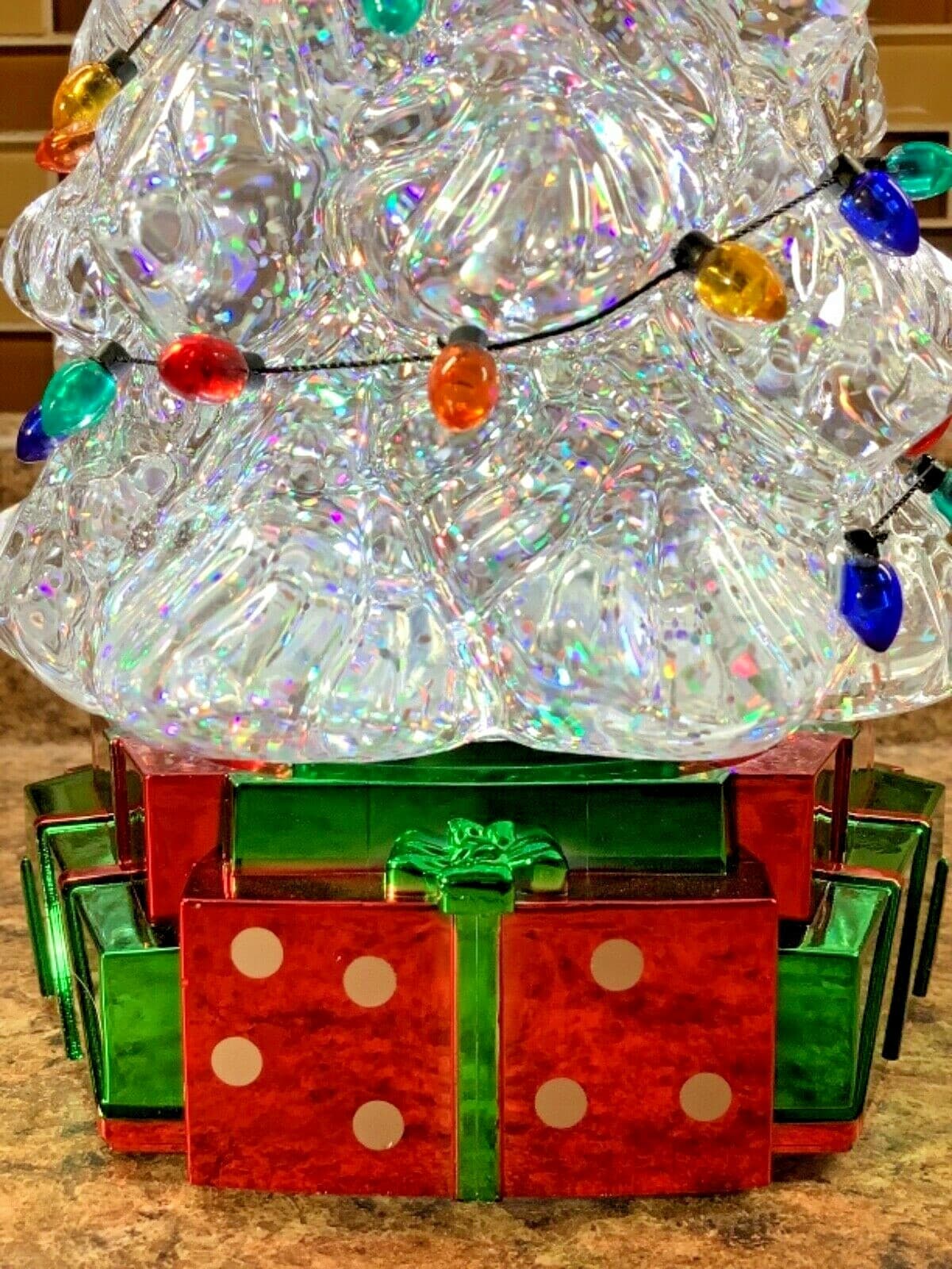 Bath & Body Works 11.25" Christmas Tree Water Globe Candle Pedestal Iridescent 6