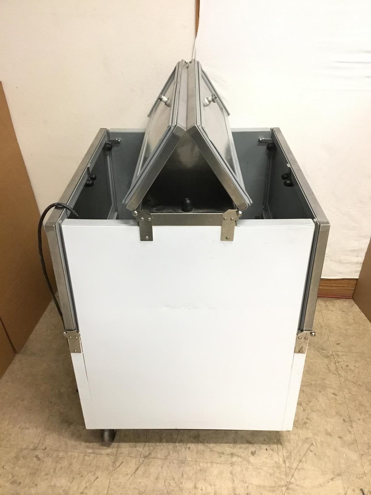 Beverage-Air St34n-W Refrigerator Milk Cooler Steel,1 Phase, WORKING 5