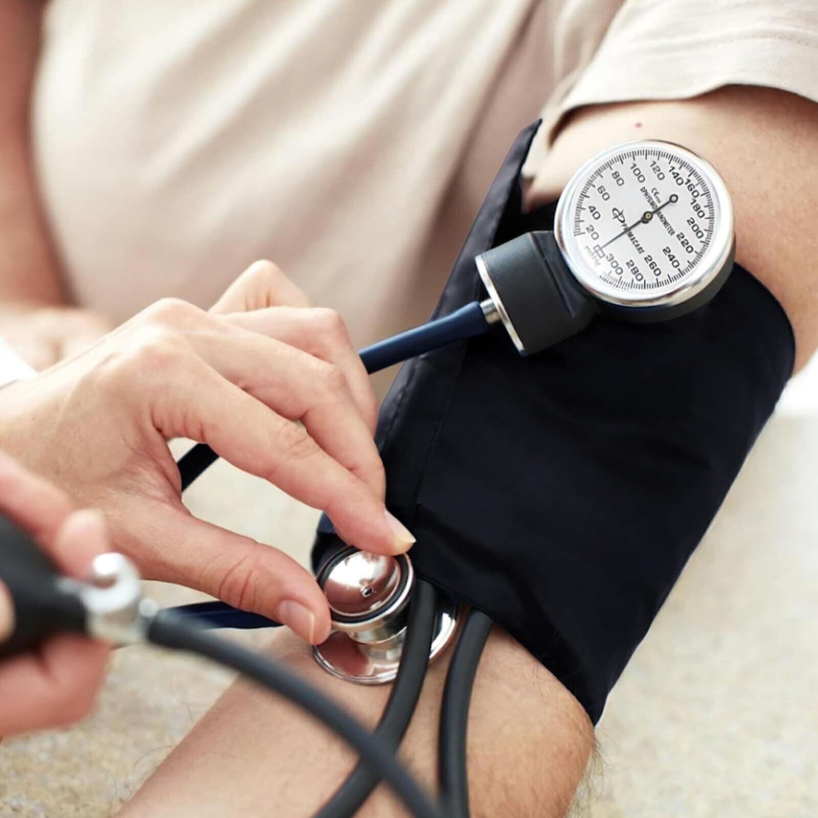 Manual Blood Pressure Monitor with Stethoscope, Non-Digital 20-42cm Cuff 3