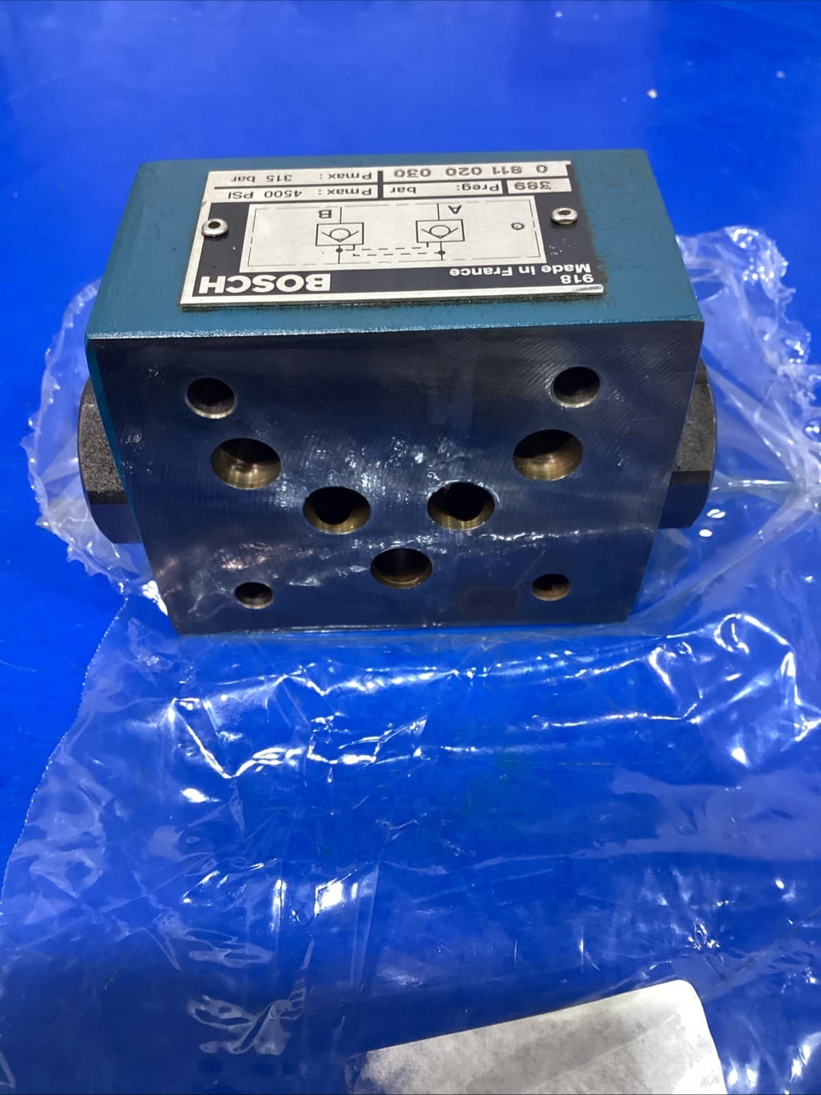 BOSCH Valve 0 811 020 030 Used 3