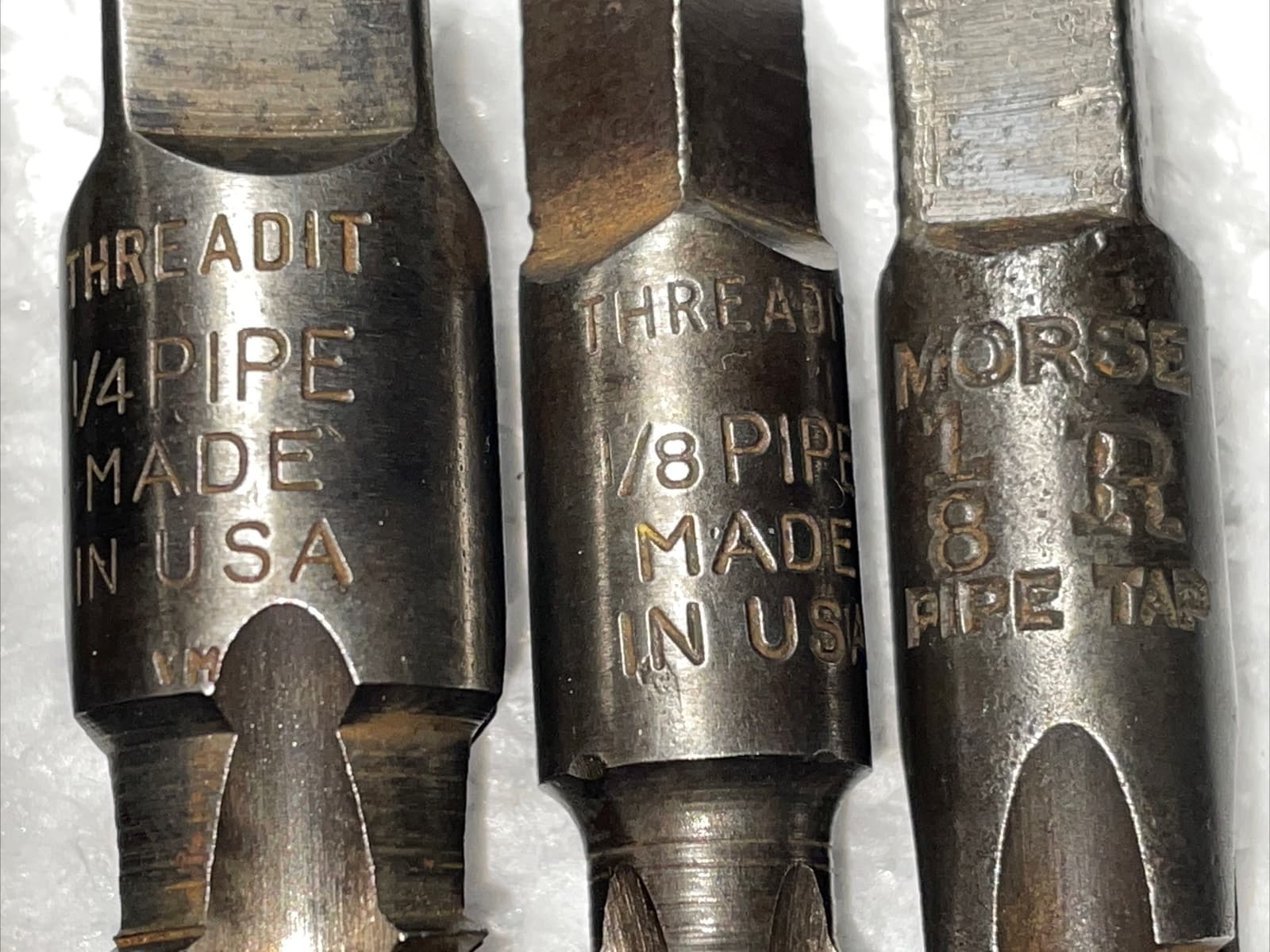 LOT OF 5 PIPE TAPS Lucky, T, Threadit, Morse USA 3