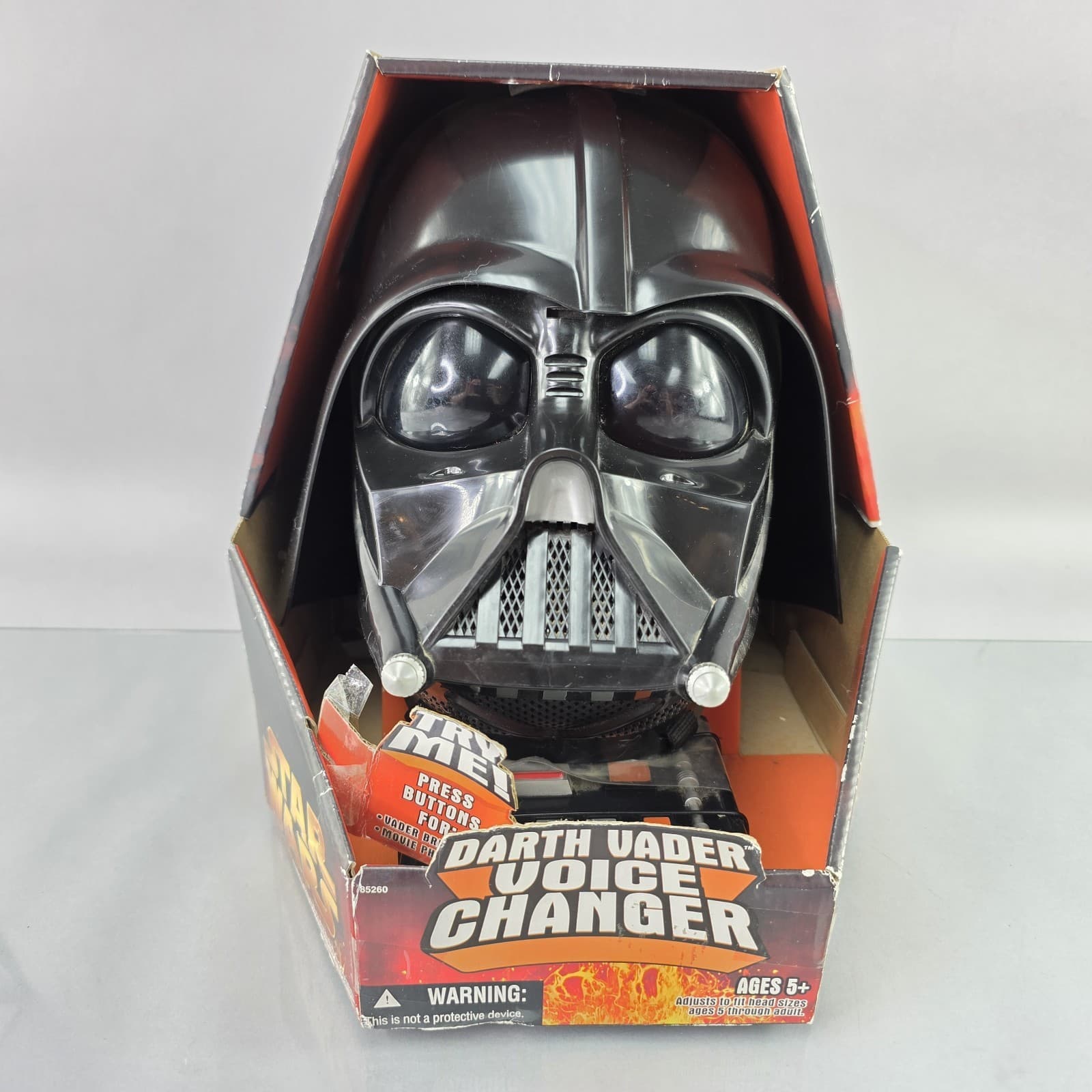 Star Wars Darth Vader Voice Changer Helmet Mask Electronic Hasbro 2005