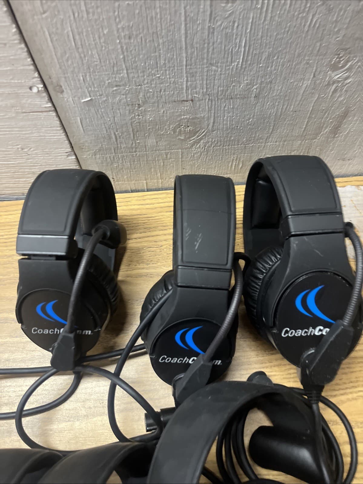LOT 6 - CoachComm Single Ear Football Coach Communication Headsets 6