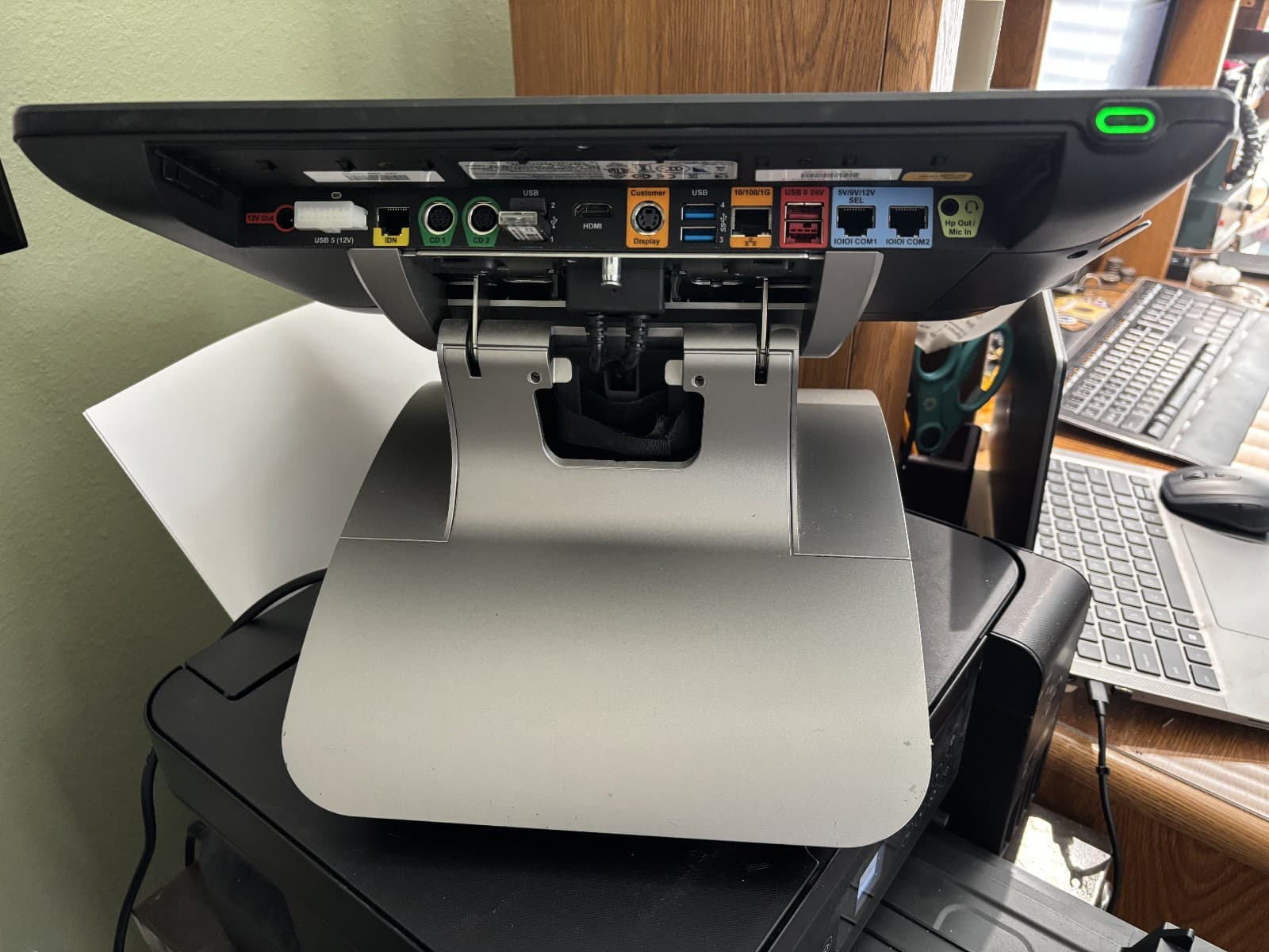 Oracle MICROS Workstation 650 Terminal with base used 7321804 3