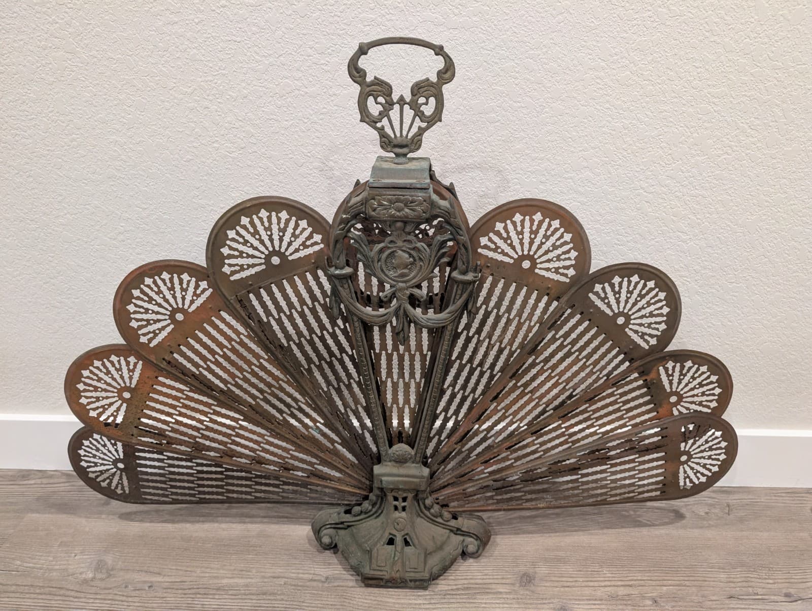 Vintage Victorian Peacock Fan Fireplace Screen, Folding Screen 28"x 37" 2