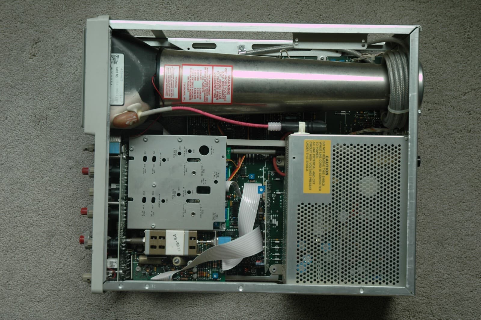 Tektronix 2235 100MHz Two Channel Oscilloscope, Two Probes, Power Cord 4