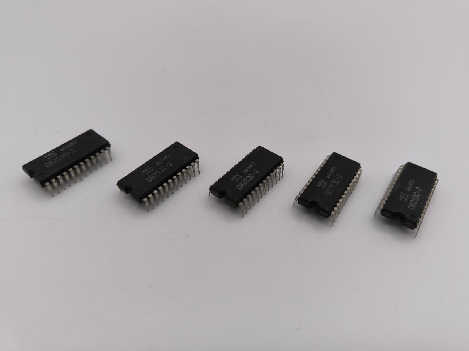 5Pc NEC D8253C-2 Programmable Interval Timer Chip 24-Pin Through-Hole Mount