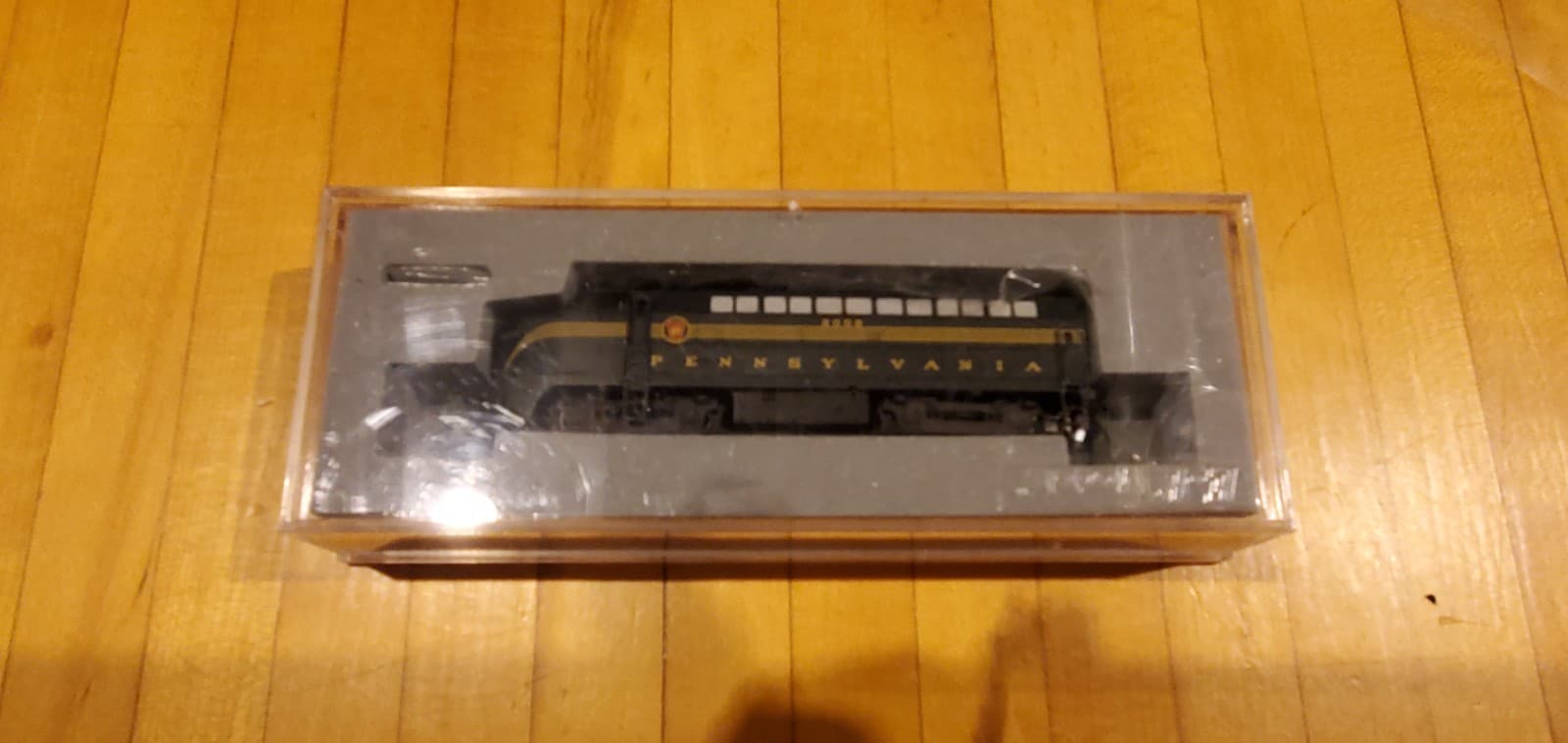 N Scale E-R Models PRR Pennsylvania Baldwin Sharknose A-Unit Diesel #2006 6