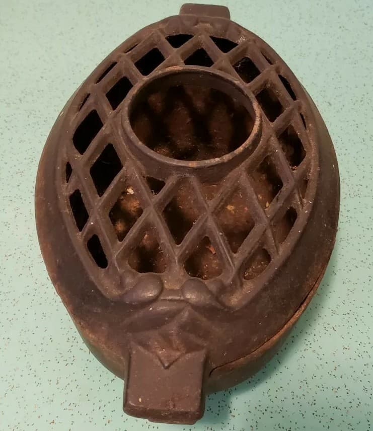 Vintage Cast Iron Steamer 2