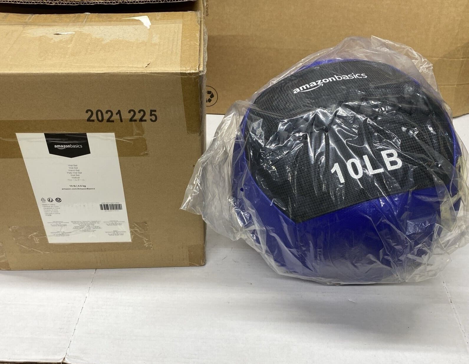 Amazon Basics Medicine Exercise  Ball 10Lb  Nc-91