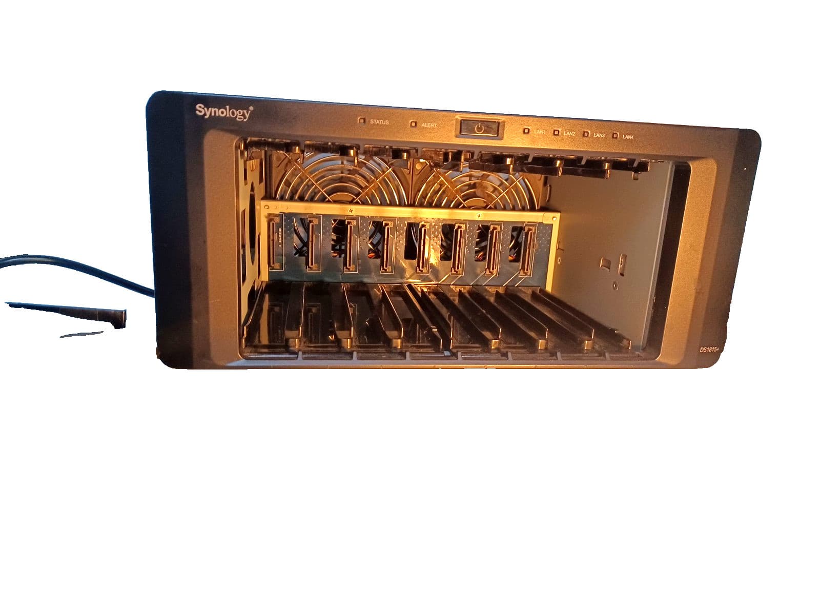 SYNOLOGY DS1815+ 8-BAY DISK STATION NO DRIVES *FOR PARTS / REPAIR* 4