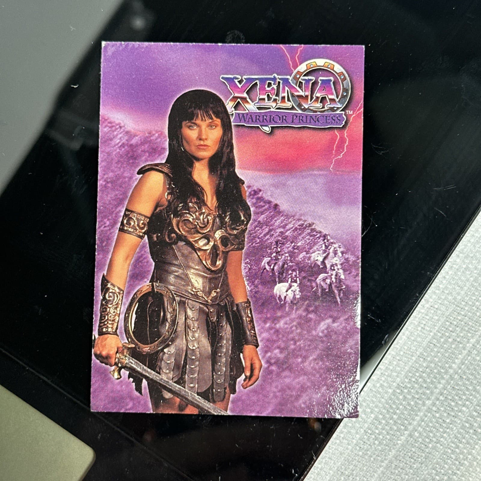 🗡️ Xena Warrior Princess Lot 1997–1998 | Trading Cards, Callisto Magnet & Pin 2