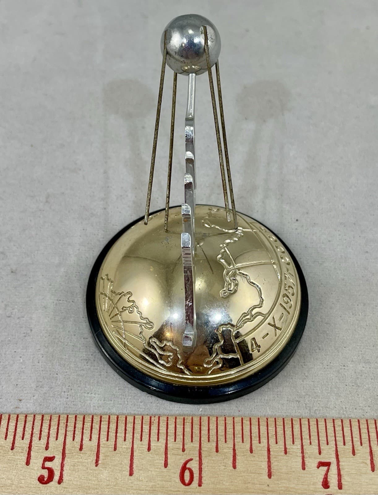 Rare Space  Item -SPUTNIK  1-First Satellite To Orbit Earth, USSR   Model 5