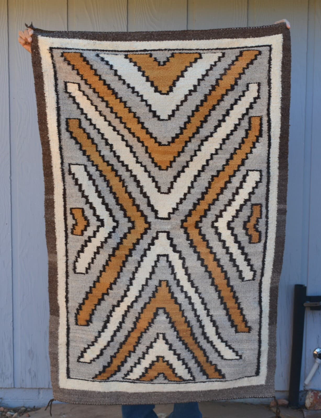 Vintage Navajo Rug - Vegetal Dyes Handspun Wools - Bold Design - 57" x 37" 5
