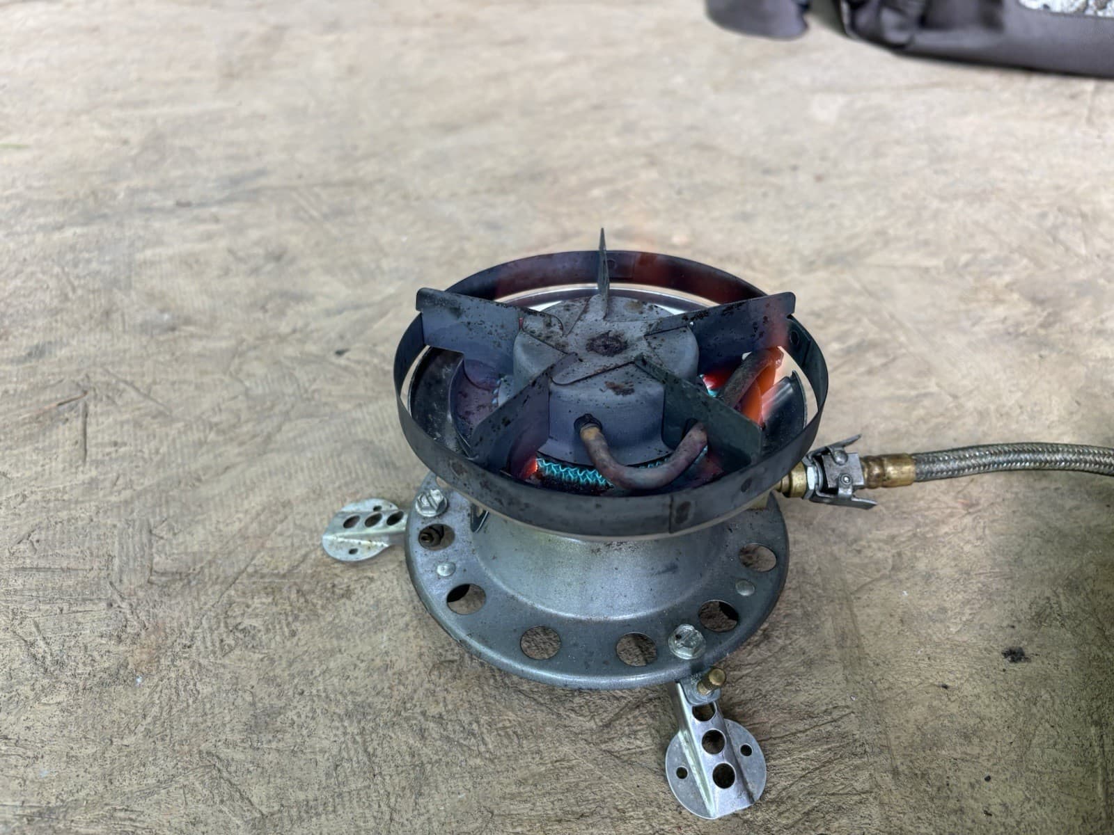 Coleman PEAK 1 APEX II Camping stove   4