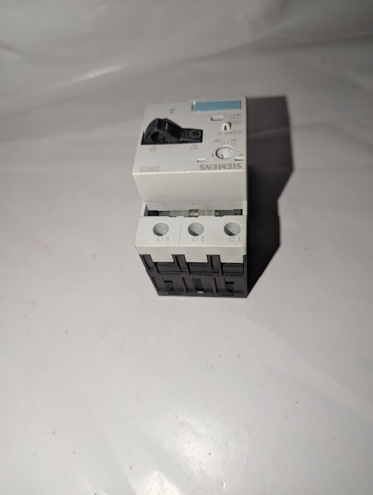 NEW GENUINE SIEMENS 3RV1011-1EA10 MANUAL MOTOR CONTROLLER 3