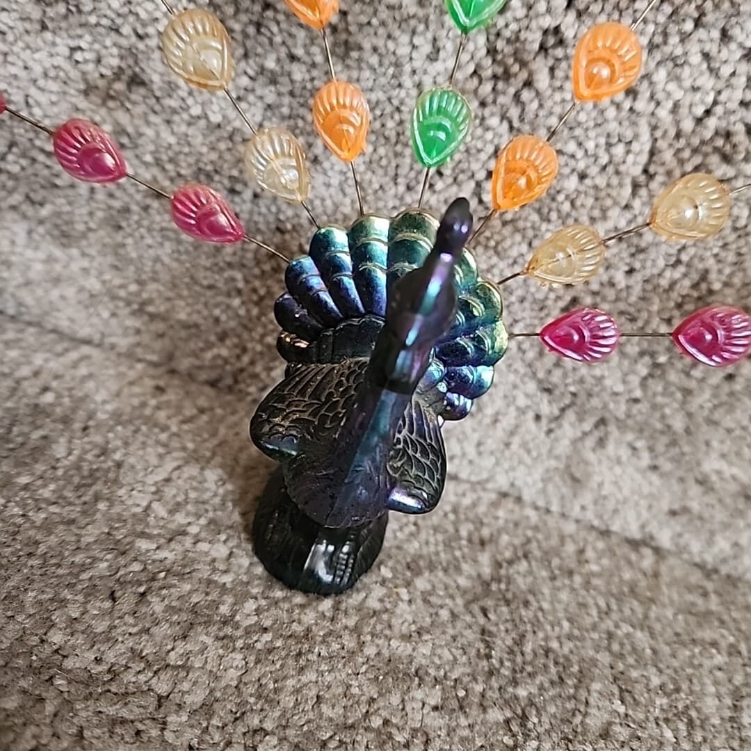 Vintage Plastic MCM Iridescent Peacock w/ Wire Feathers Figure 2