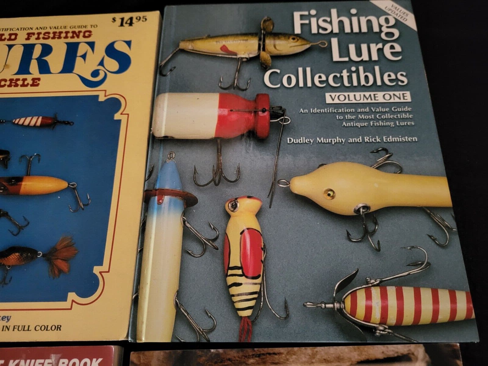 4-FISHING LURES TACKLE-KNIVES-HUNTING COLLECTIBLE PRICE GUIDE BOOKS-REFERENCE 3